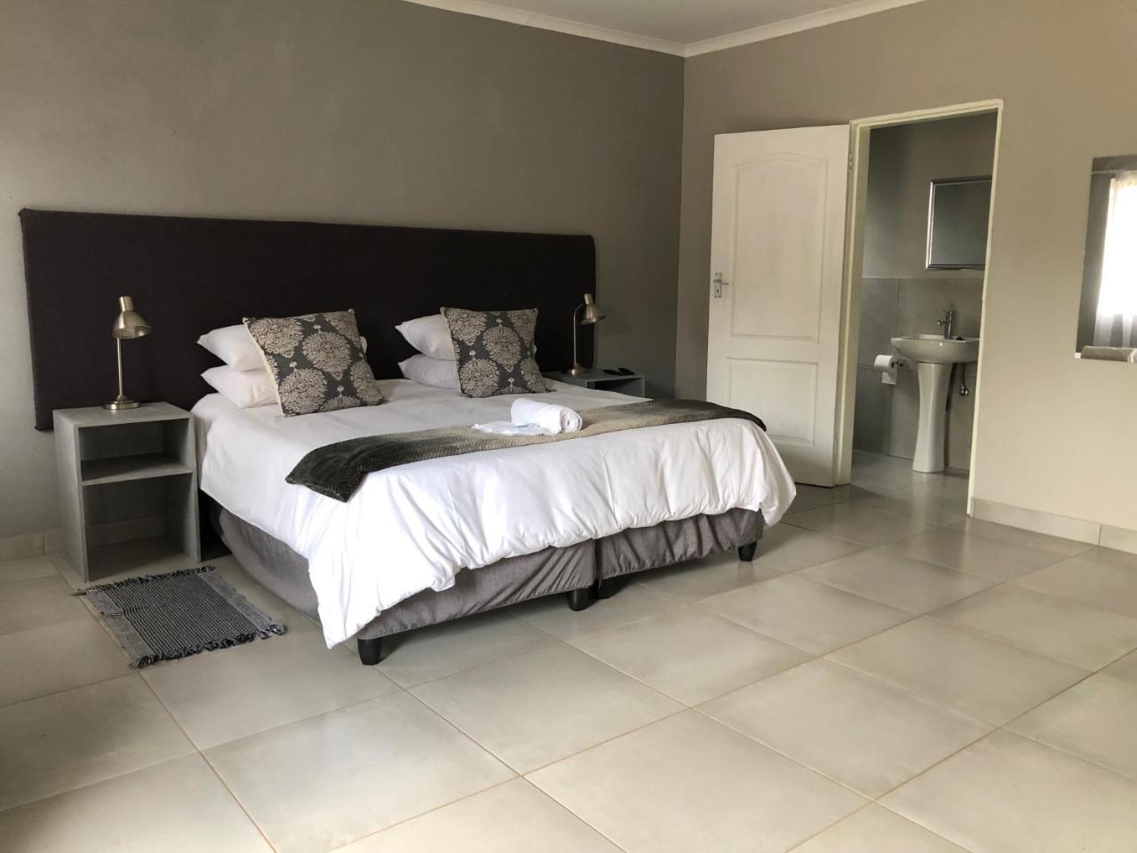 Odelia Guest House Mokopane Exterior foto
