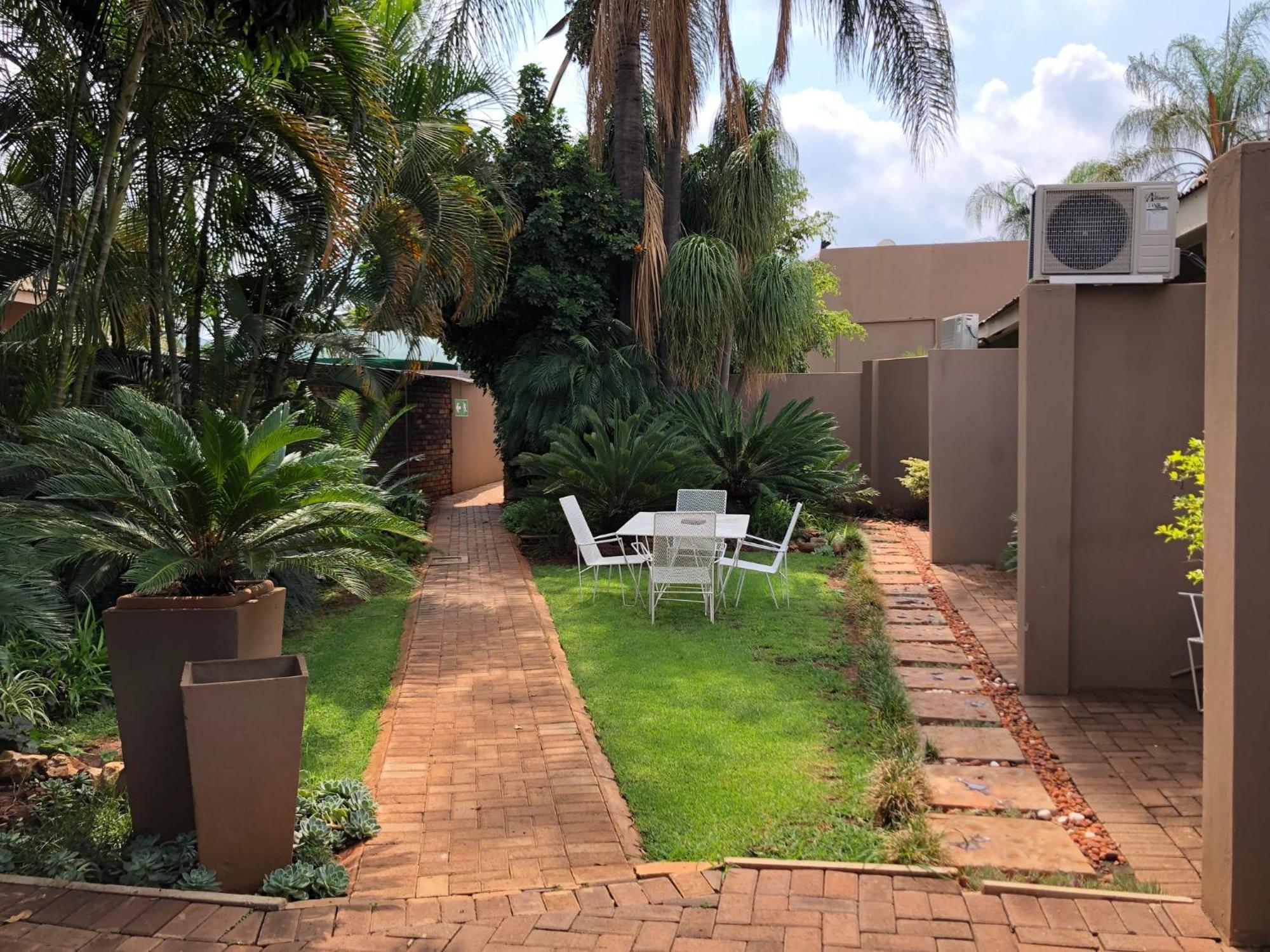 Odelia Guest House Mokopane Exterior foto